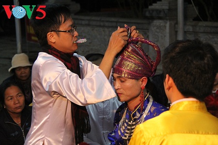 អភិរក្សទំនៀមទំលាប់សក្ការបូជាព្រះម៉ែរបស់ជនជាតិវៀតណាម